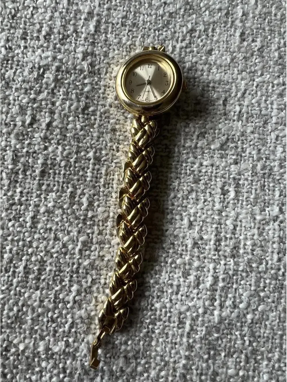 N/A vintage gold